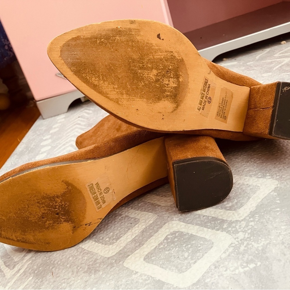 CHASE + CHLOE SUEDE BOOTS - Picture 8 of 11